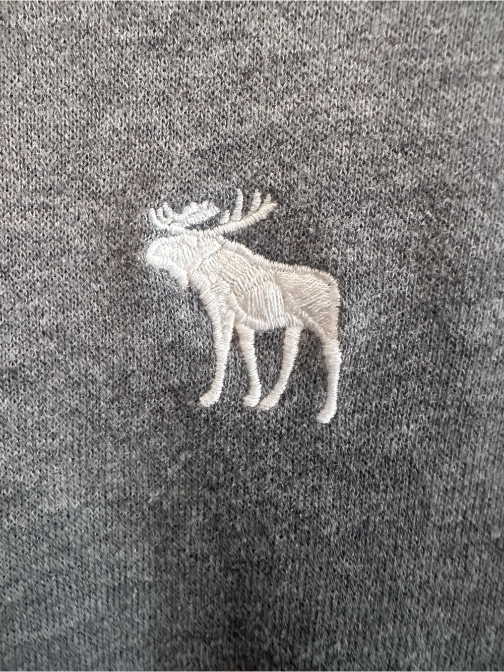 abercrombie kids gray hoodie with embroidered moose logo Boys Size XL 15/16 - Picture 2 of 4